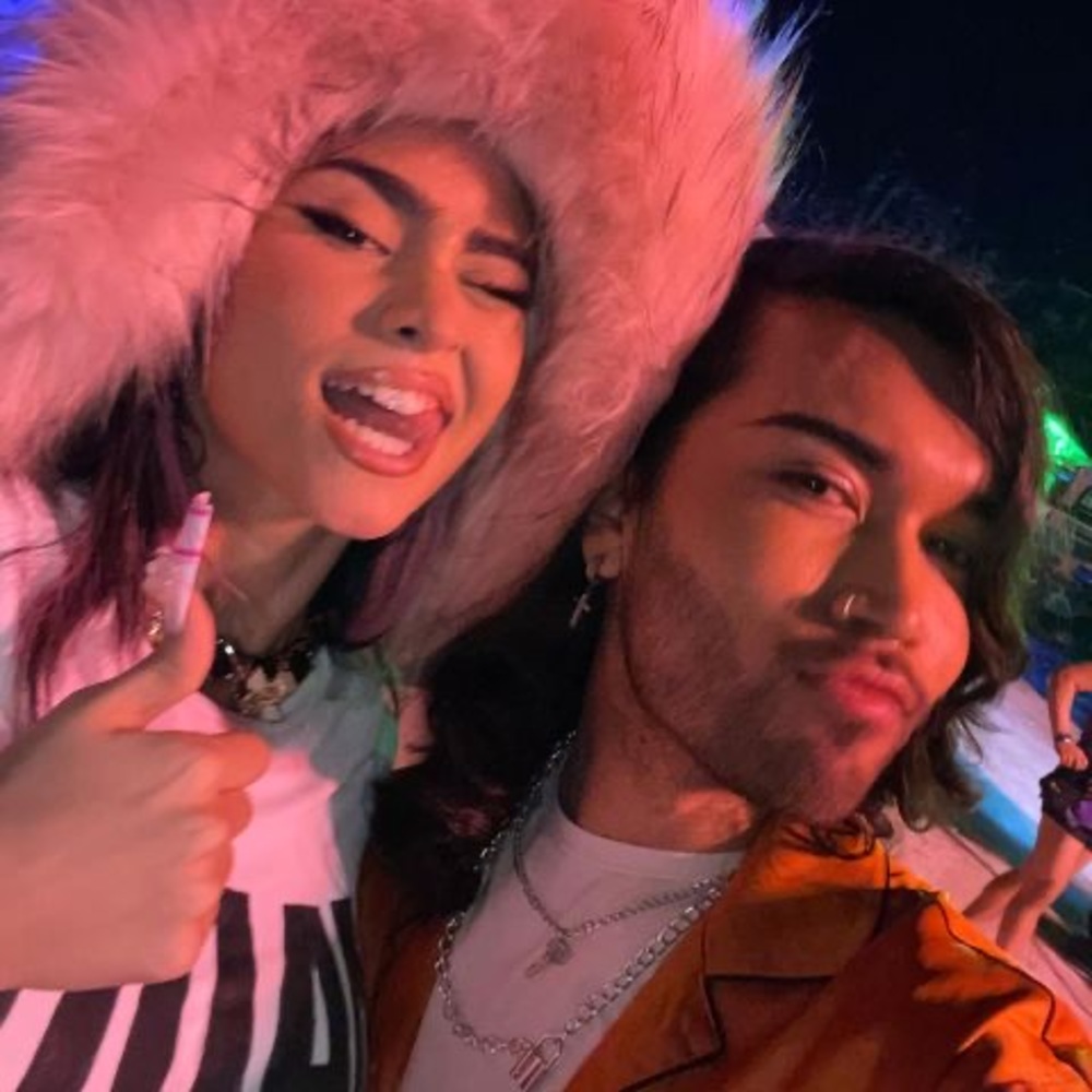 Meet your Posher, Tomas